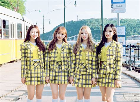 loona yyxy members.